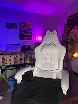 loveluna8 online show from 03/15/25, 08:37