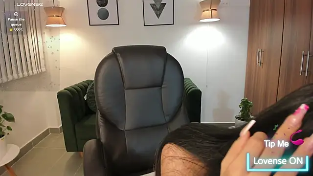 sarita evanss online show from 04/22/26, 12:24