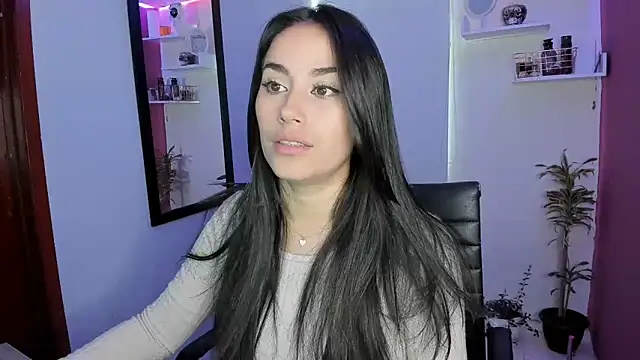 Snapshot of _sulmatevans_ chatting on 02/23/25, 04:35 sulmatevans online show from 02/23/25, 04:35