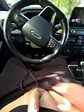 Snapshot of Titanhoott chatting on 09/20/25, 09:54 Titanhoott online show from 09/20/25, 09:54