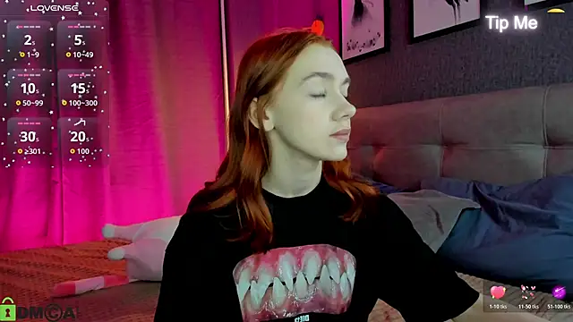 Lesi Moonie01 online show from 03/27/26, 09:21