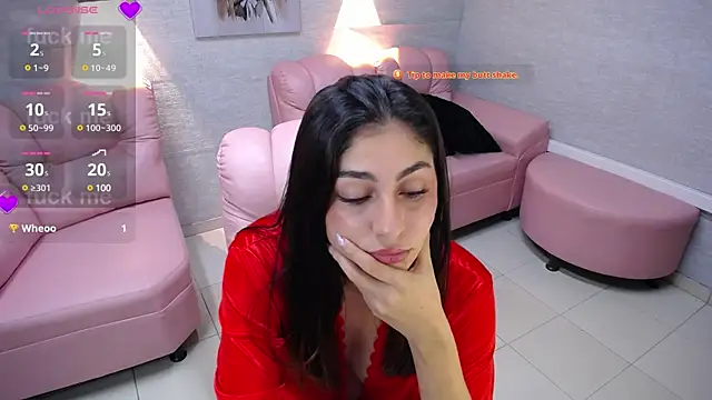 Snapshot of Alaya_cute chatting on 02/11/25, 02:57 Alaya cute online show from 02/11/25, 02:57