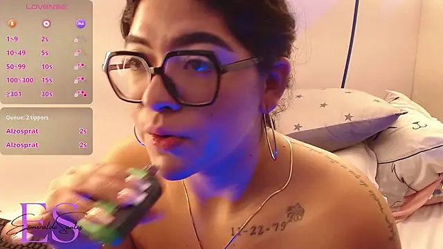 Snapshot of EsmeraldaSantoss chatting on 12/30/24, 06:42 EsmeraldaSantoss online show from 12/30/24, 06:42