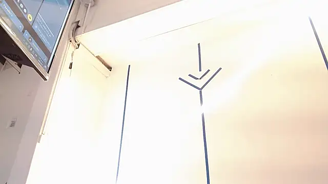 Snapshot of EsmeraldaSantoss chatting on 02/05/25, 06:59 EsmeraldaSantoss online show from 02/05/25, 06:59