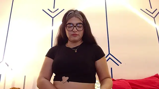 Snapshot of EsmeraldaSantoss chatting on 02/10/25, 04:04 EsmeraldaSantoss online show from 02/10/25, 04:04