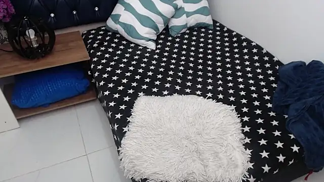 Scarlett Keaton online show from 12/14/25, 06:41