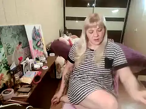 Lia Laguna77 online show from 12/17/25, 03:40