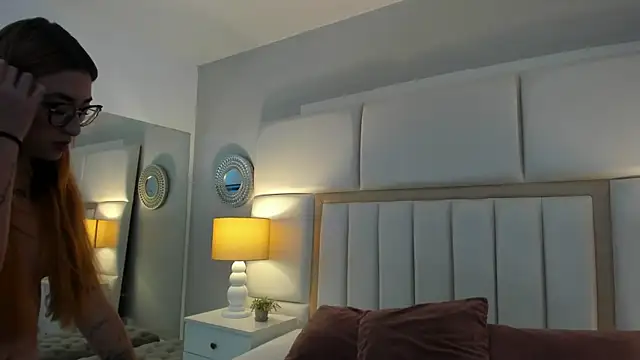 Snapshot of AmbarSantany chatting on 01/21/25, 08:11 AmbarSantany online show from 01/21/25, 08:11