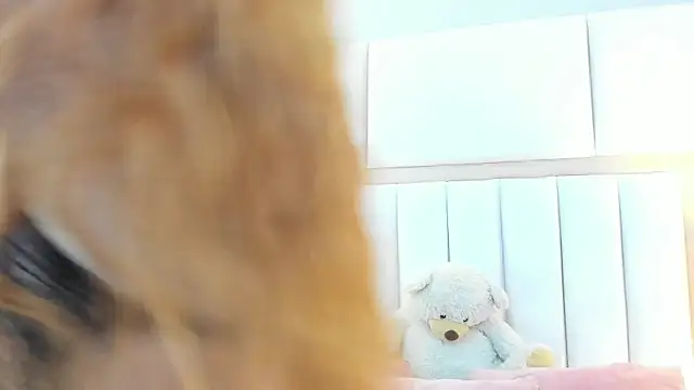 Snapshot of AmbarSantany chatting on 03/22/25, 08:04 AmbarSantany online show from 03/22/25, 08:04