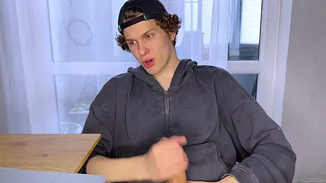 alyx garden online show from 04/08/26, 10:48