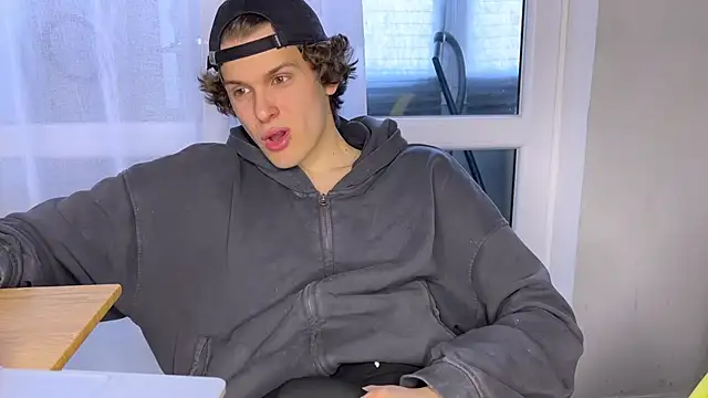 alyx garden online show from 04/13/26, 10:43