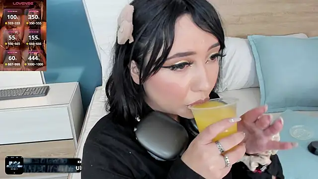 Megansttein  online show from 02/16/25, 06:10