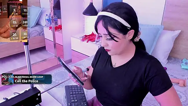 Megansttein  online show from 03/12/25, 07:06