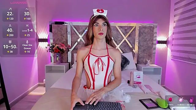 Snapshot of MaxiRogers chatting on 03/02/25, 10:56 MaxiRogers online show from 03/02/25, 10:56