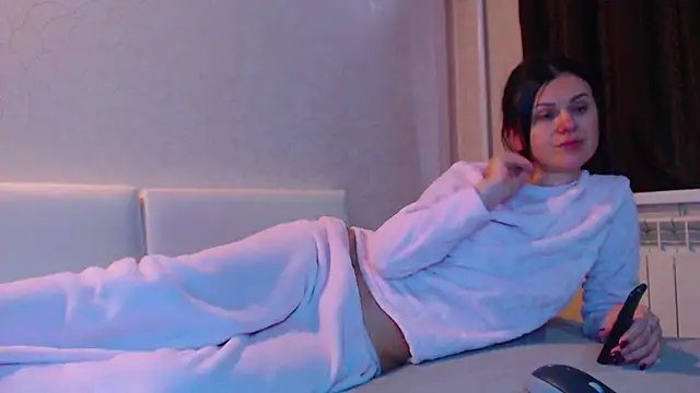 LeggyLover90 online show from 12/02/25, 10:53