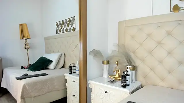 Snapshot of _chloe_adams chatting on 02/26/25, 11:41 chloe adams online show from 02/26/25, 11:41