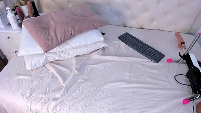 Snapshot of _chloe_adams chatting on 02/26/25, 02:46 chloe adams online show from 02/26/25, 02:46