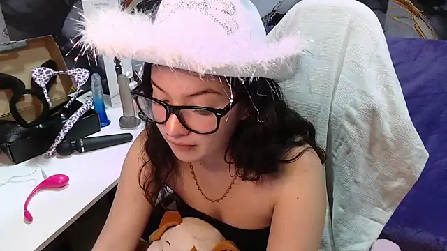 lilimini032 online show from 09/20/25, 07:48