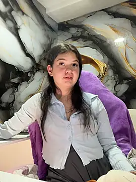 lilimini032 online show from 02/18/26, 08:38