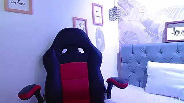 violletha online show from 02/04/25, 06:27