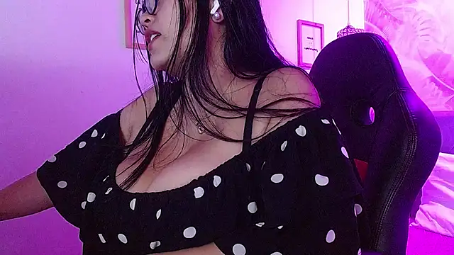 violletha online show from 02/05/25, 12:27