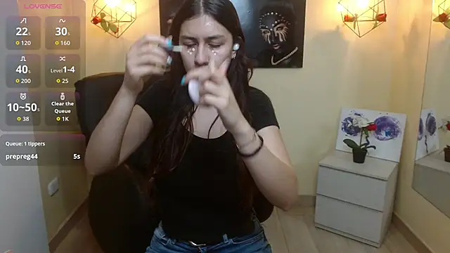 Lita Rogers online show from 11/13/25, 01:21