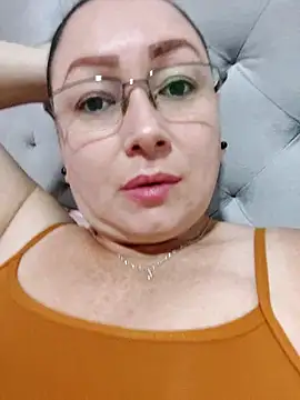 milly sanchez online show from 05/17/26, 05:20