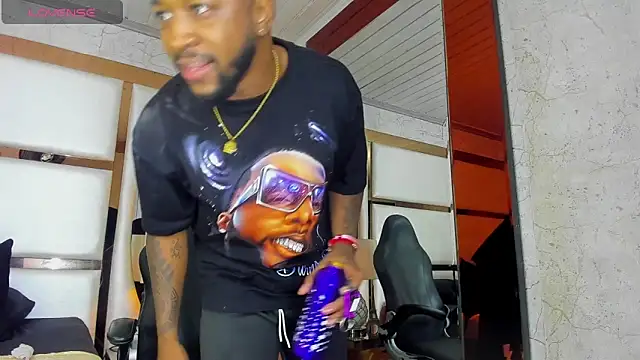 Drake Nassir4 online show from 11/21/25, 02:38