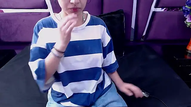 Snapshot of Katty_Queen chatting on 01/16/25, 11:58 Katty Queen online show from 01/16/25, 11:58