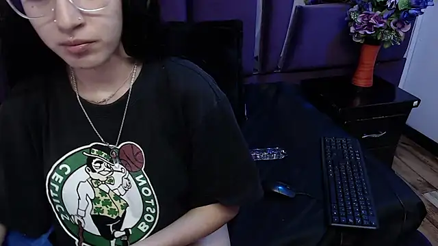 Snapshot of Katty_Queen chatting on 02/17/25, 08:26 Katty Queen online show from 02/17/25, 08:26