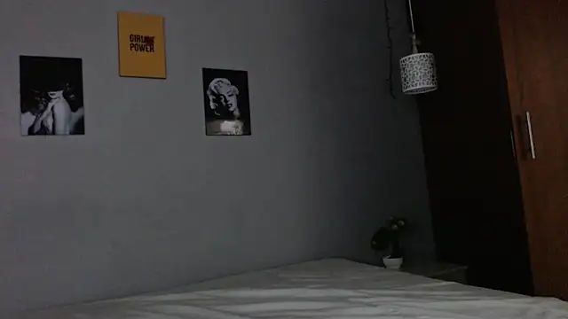 Snapshot of Kimandyuk chatting on 12/20/24, 07:39 Kimandyuk online show from 12/20/24, 07:39