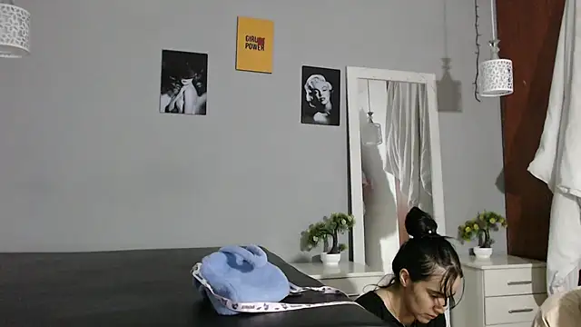 Snapshot of Kimandyuk chatting on 01/10/25, 08:04 Kimandyuk online show from 01/10/25, 08:04