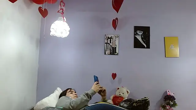 Snapshot of Kimandyuk chatting on 02/22/25, 07:03 Kimandyuk online show from 02/22/25, 07:03