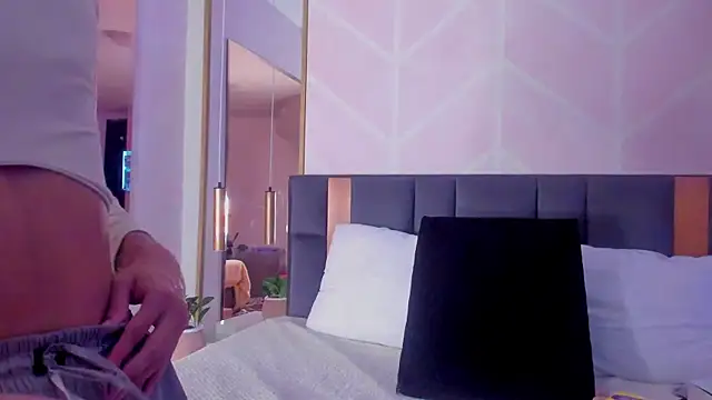 GabyPetit online show from 02/05/26, 07:51