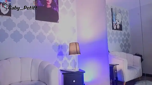 GabyPetit online show from 06/04/26, 11:49
