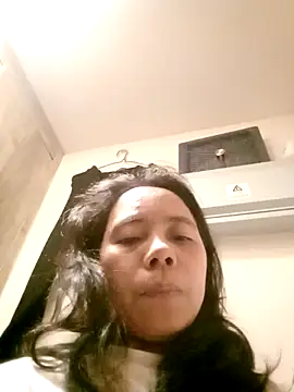 Snapshot of doggiepossession chatting on 02/16/25, 02:54 doggiepossession online show from 02/16/25, 02:54