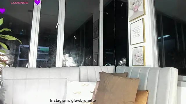 Megan Lim online show from 02/06/25, 10:37