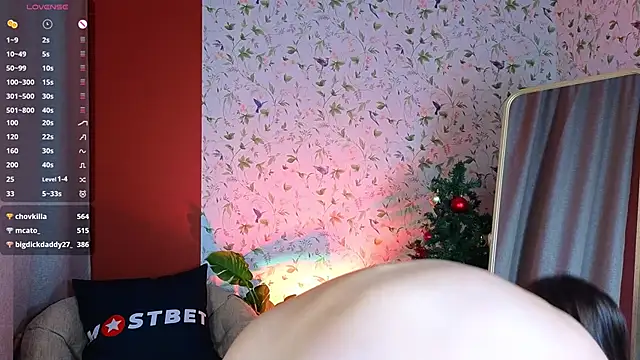 Snapshot of _Katie_Dierse chatting on 12/27/24, 04:32 Katie Dierse online show from 12/27/24, 04:32