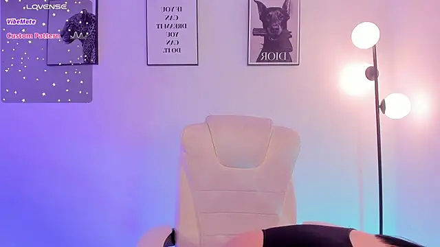 Emilyymilleer  online show from 02/09/26, 05:39