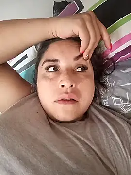 Snapshot of yajahil chatting on 12/08/24, 10:14 yajahil online show from 12/08/24, 10:14