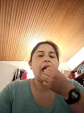 Snapshot of yajahil chatting on 12/21/24, 12:09 yajahil online show from 12/21/24, 12:09