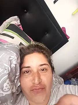 Snapshot of yajahil chatting on 01/10/25, 09:20 yajahil online show from 01/10/25, 09:20