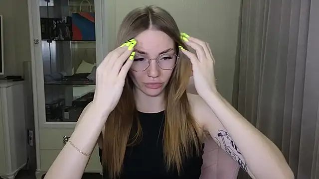 littlevildevil online show from 12/10/24, 11:11