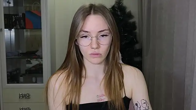 littlevildevil online show from 12/20/24, 02:49