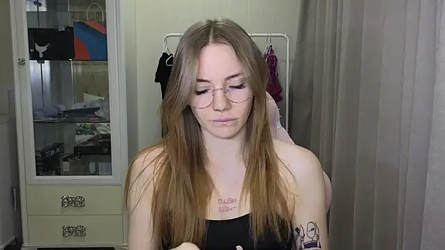 littlevildevil online show from 01/15/25, 11:10