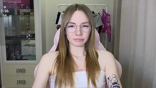 littlevildevil online show from 02/13/25, 09:30