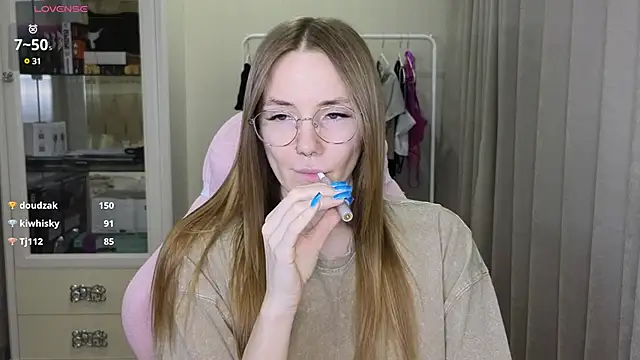 littlevildevil online show from 02/26/25, 02:25