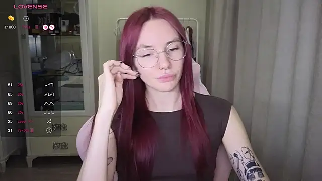 littlevildevil online show from 09/16/25, 11:11