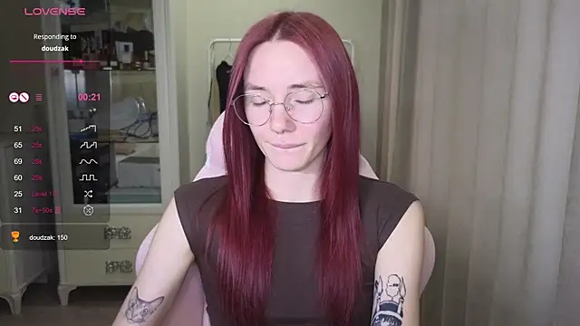 littlevildevil online show from 09/19/25, 11:00