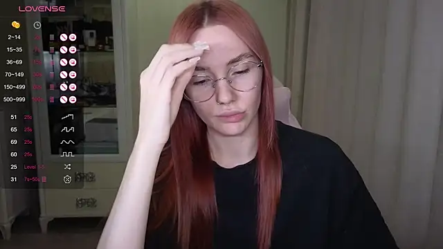 littlevildevil online show from 10/04/25, 10:57